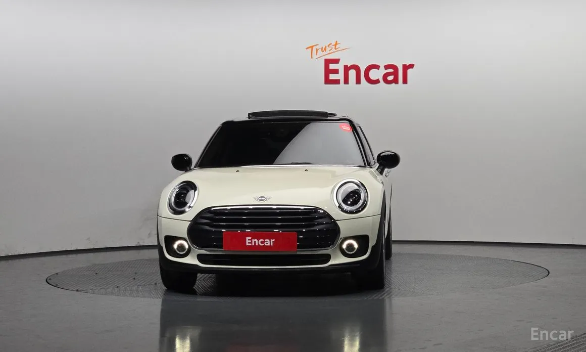 Photo 3 - Mini Clubman