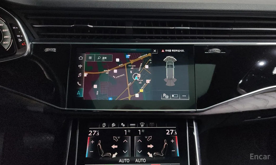 Фото 14 - Audi Q7