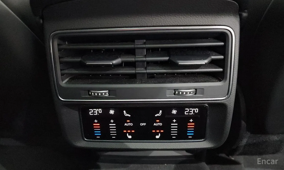 Фото 19 - Audi Q7