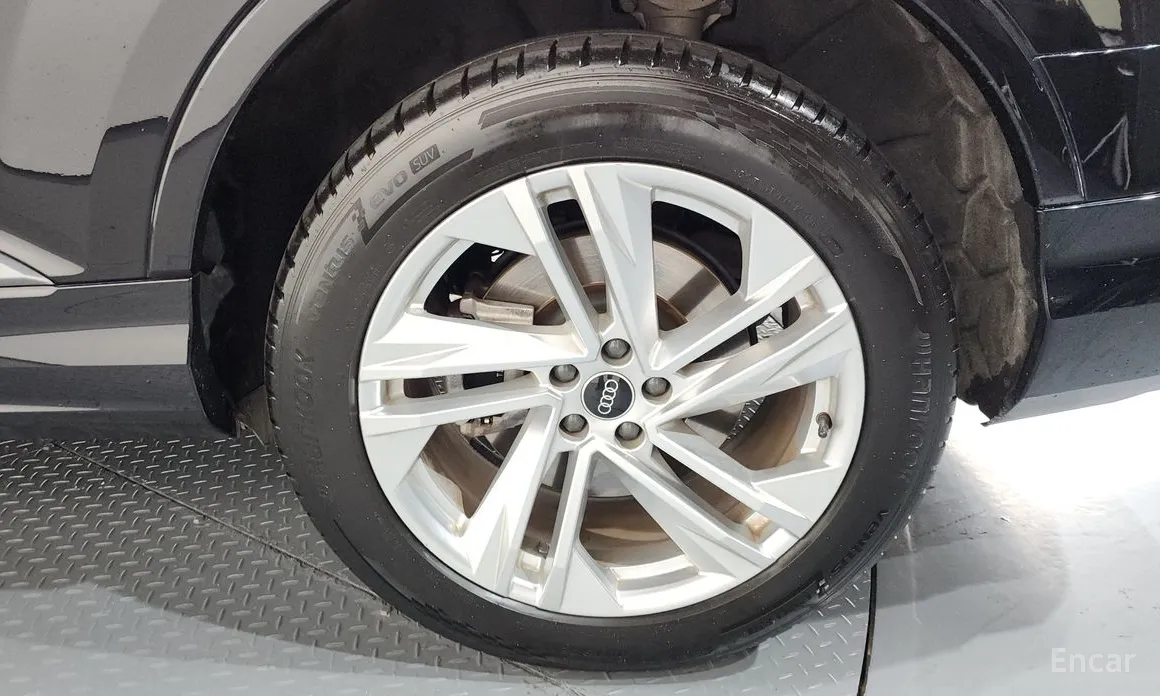 Фото 5 - Audi Q7