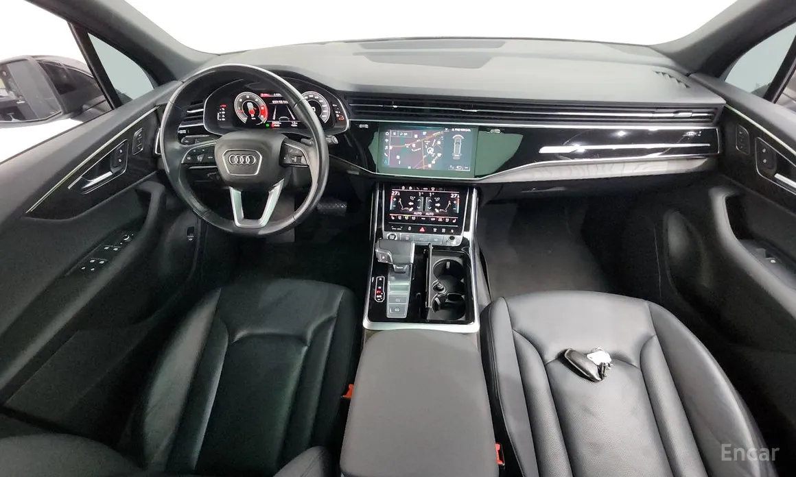 Фото 7 - Audi Q7