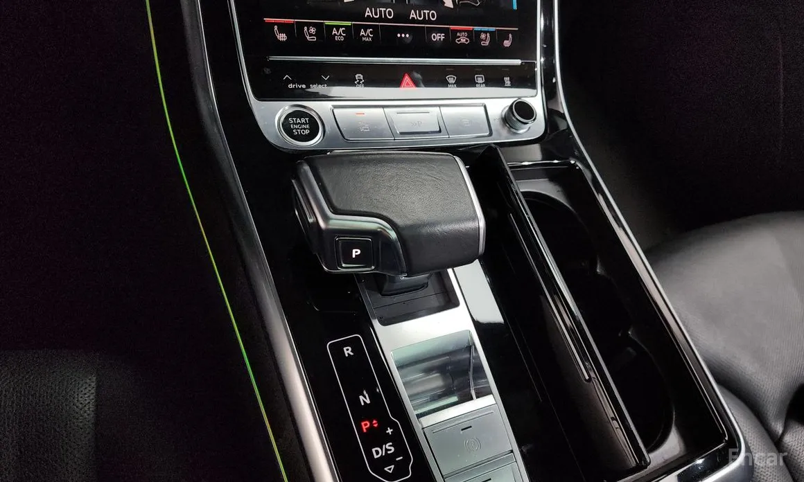 Фото 9 - Audi Q7