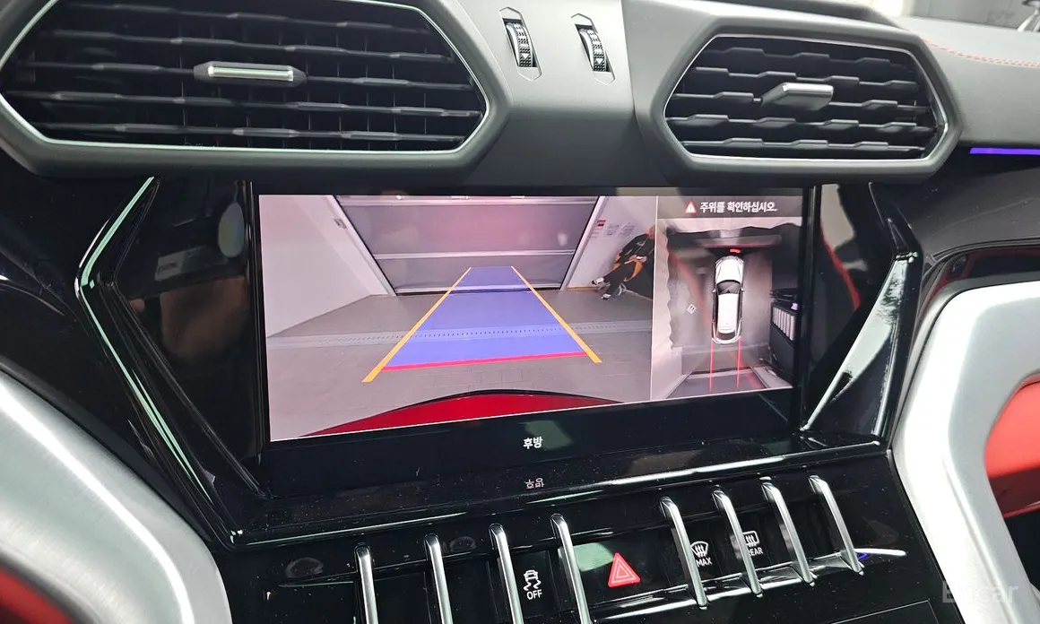 Фото 15 - Lamborghini Urus