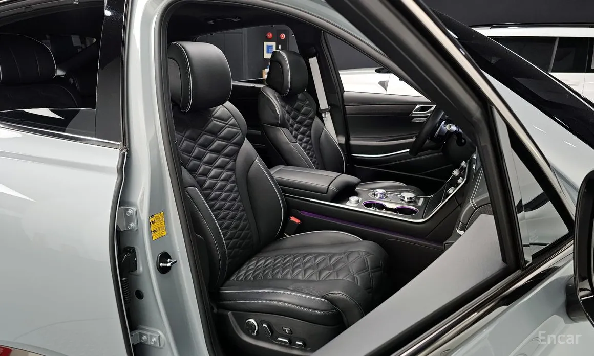 Фото 10 - Genesis GV80