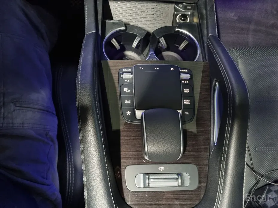 Фото 18 - Mercedes-Benz GLE-Class