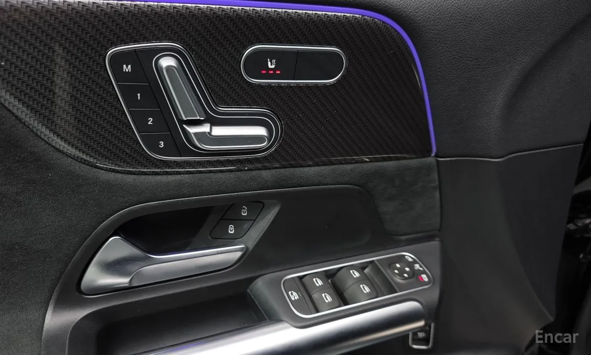 Фото 13 - Mercedes-Benz GLA-Class