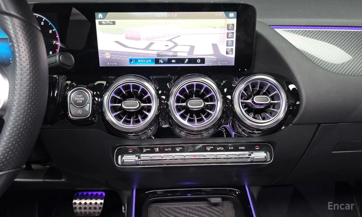 Фото 16 - Mercedes-Benz GLA-Class