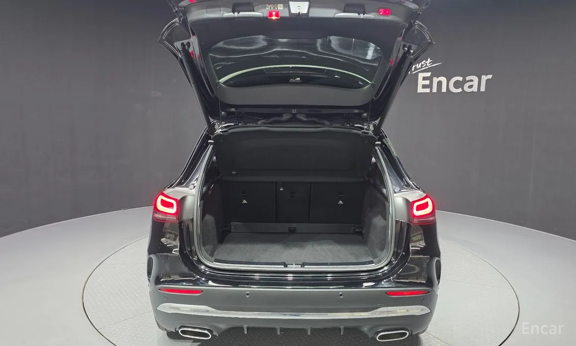 Фото 20 - Mercedes-Benz GLA-Class