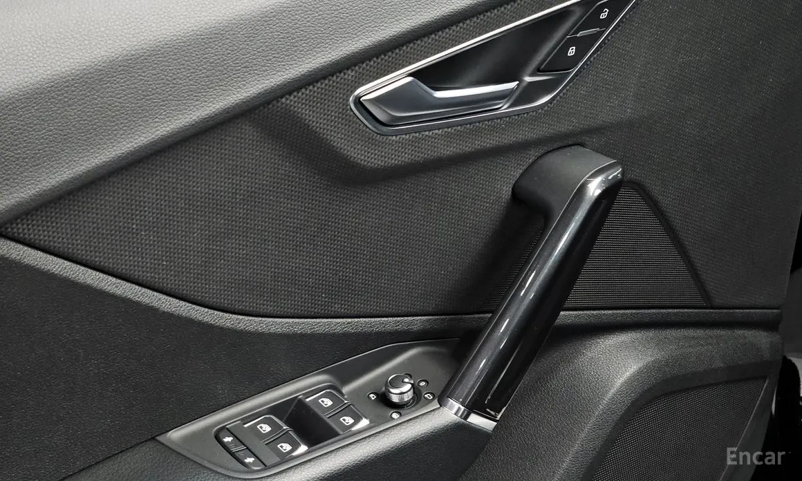 Фото 19 - Audi Q2