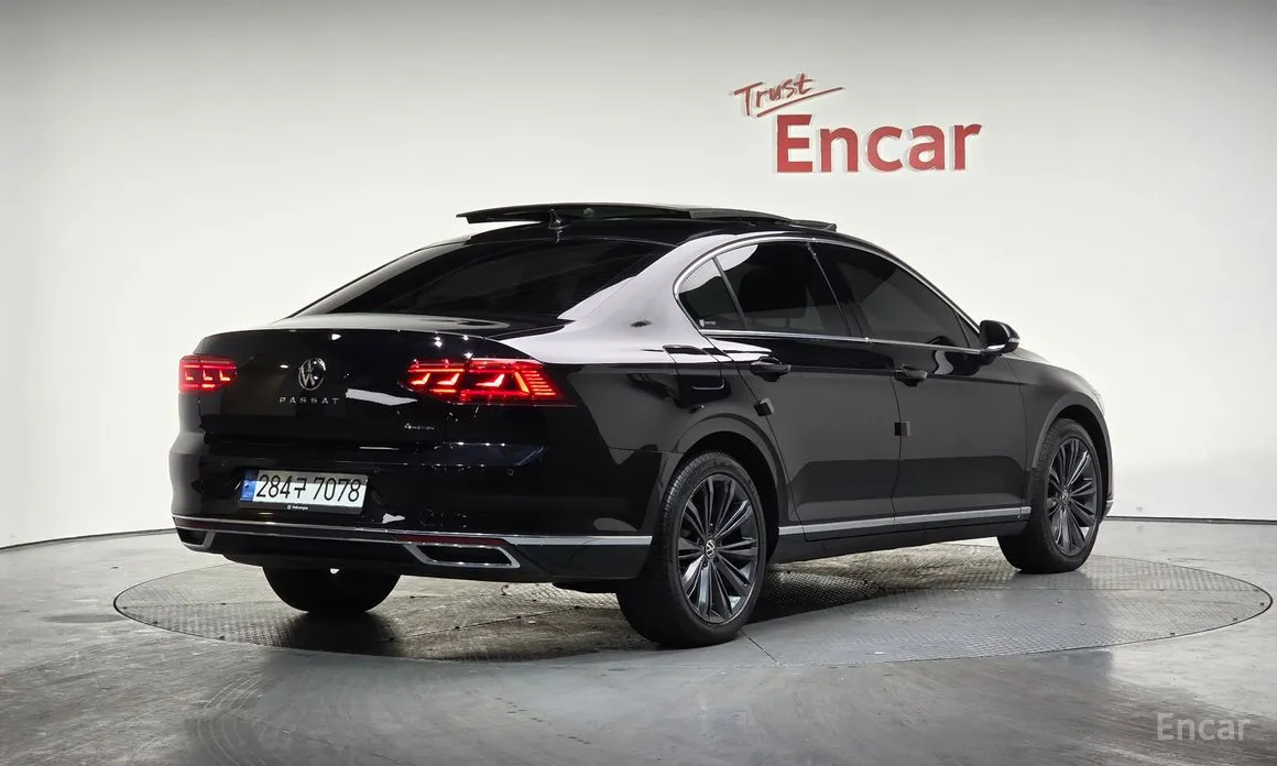 Фото 2 - Volkswagen Passat