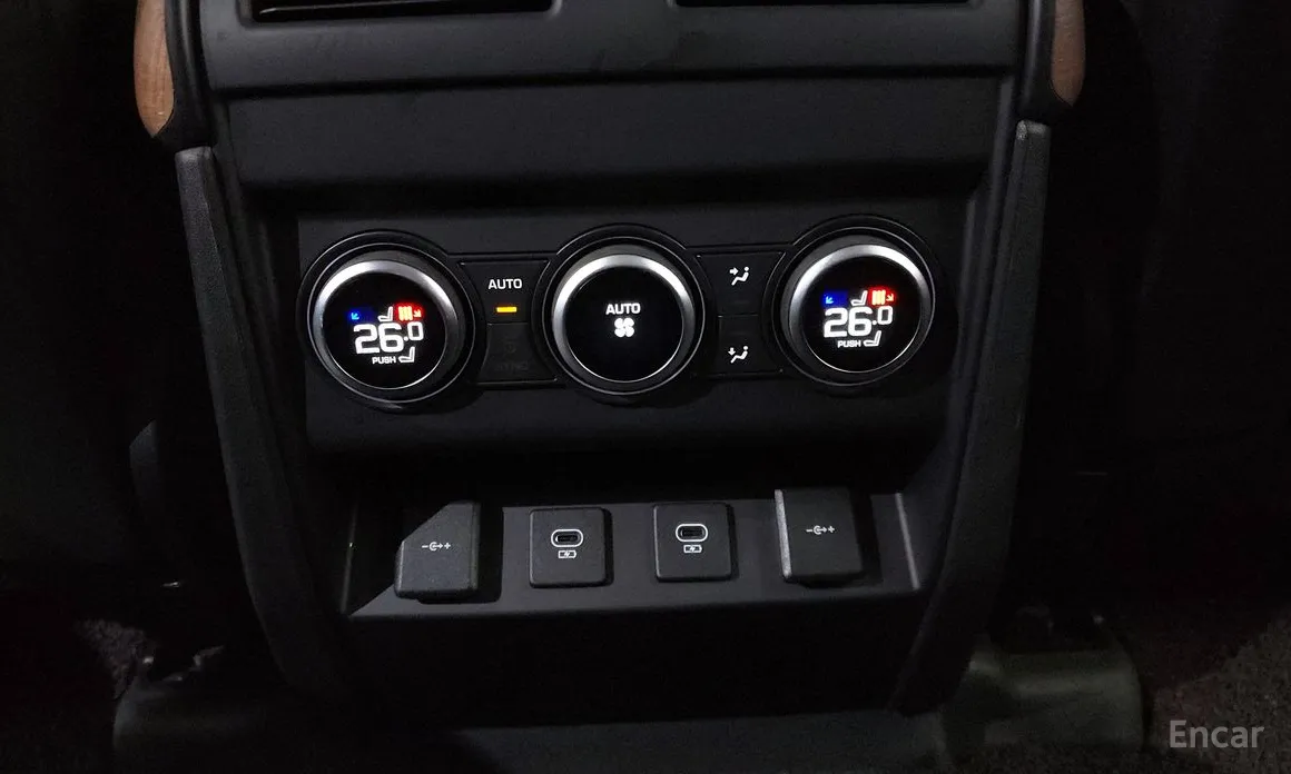 Фото 17 - Land Rover Defender