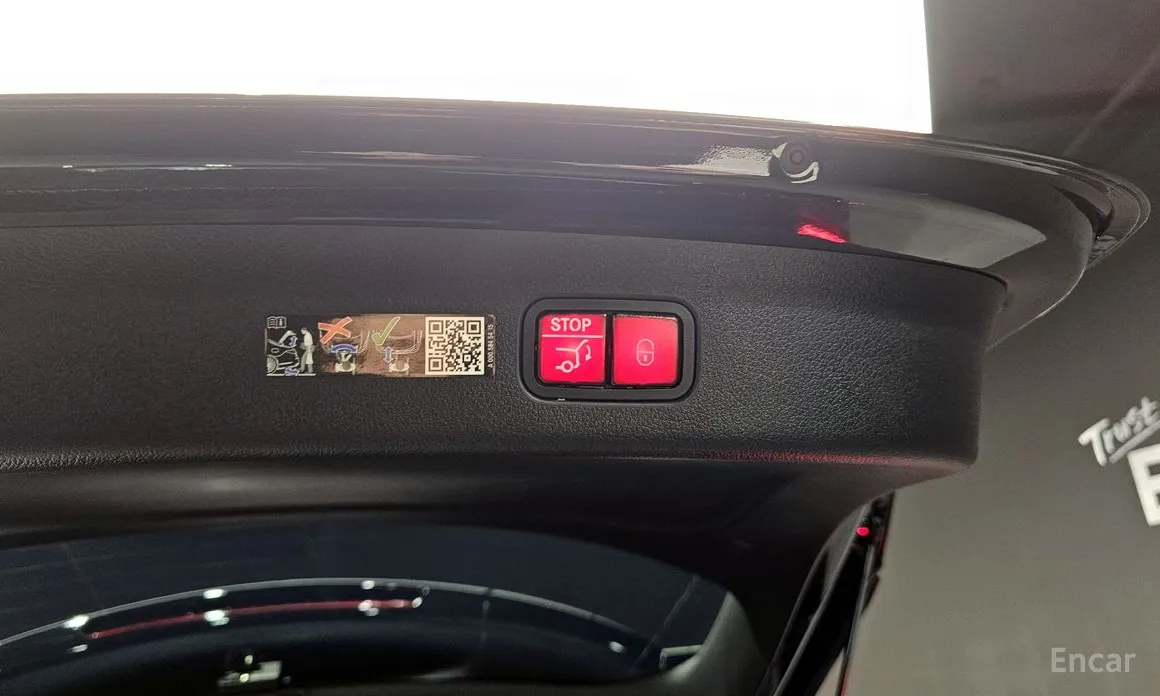 Photo 20 - Mercedes-Benz GLC-Class