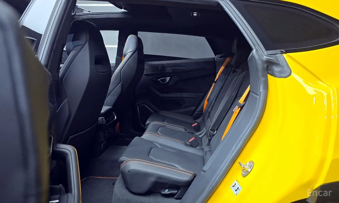 Фото 12 - Lamborghini Urus