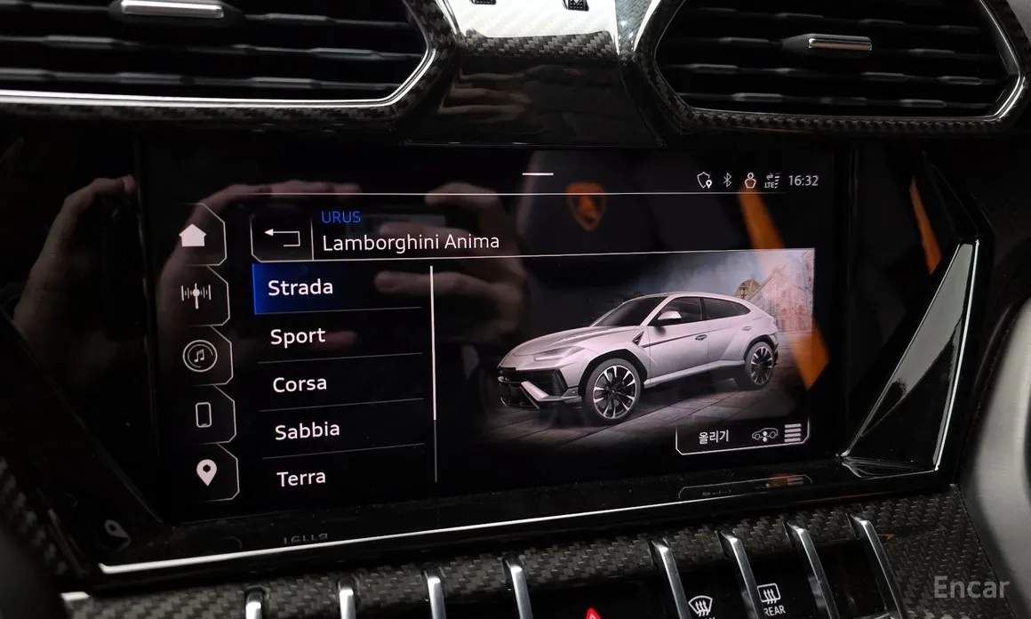 Фото 15 - Lamborghini Urus