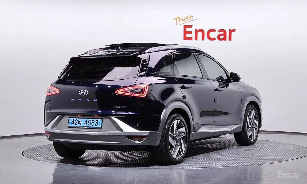 Фото 2 - Hyundai Nexo