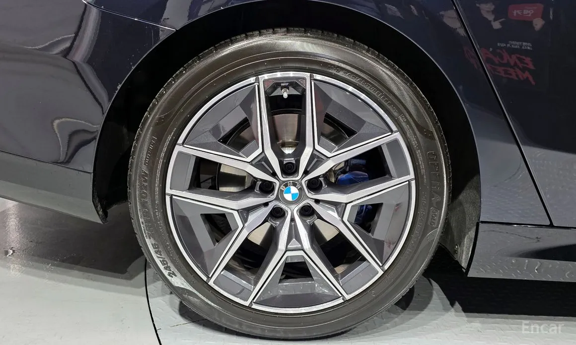 Фото 5 - BMW 5 Series