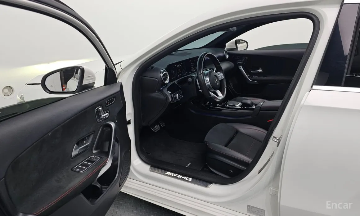 Фото 10 - Mercedes-Benz A-Class