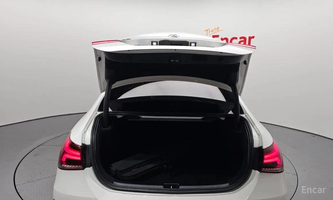 Фото 20 - Mercedes-Benz A-Class