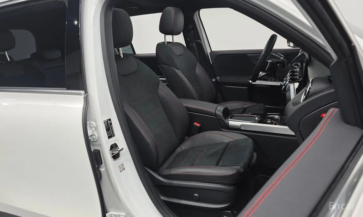 Фото 10 - Mercedes-Benz GLB-Class