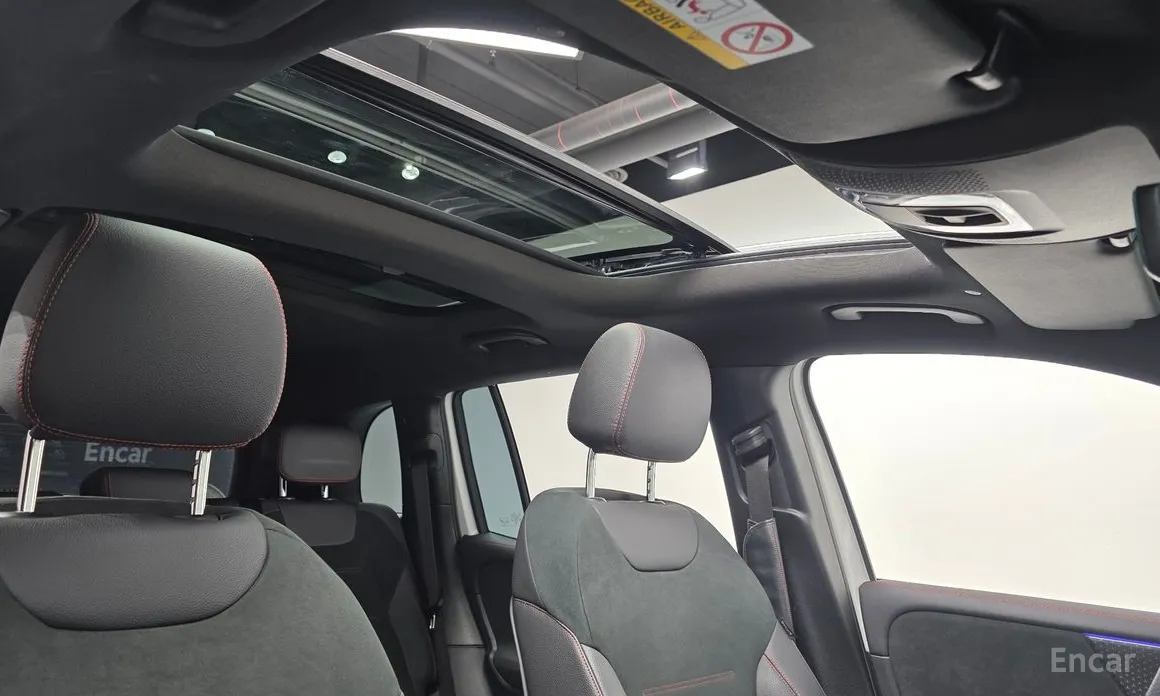 Фото 16 - Mercedes-Benz GLB-Class