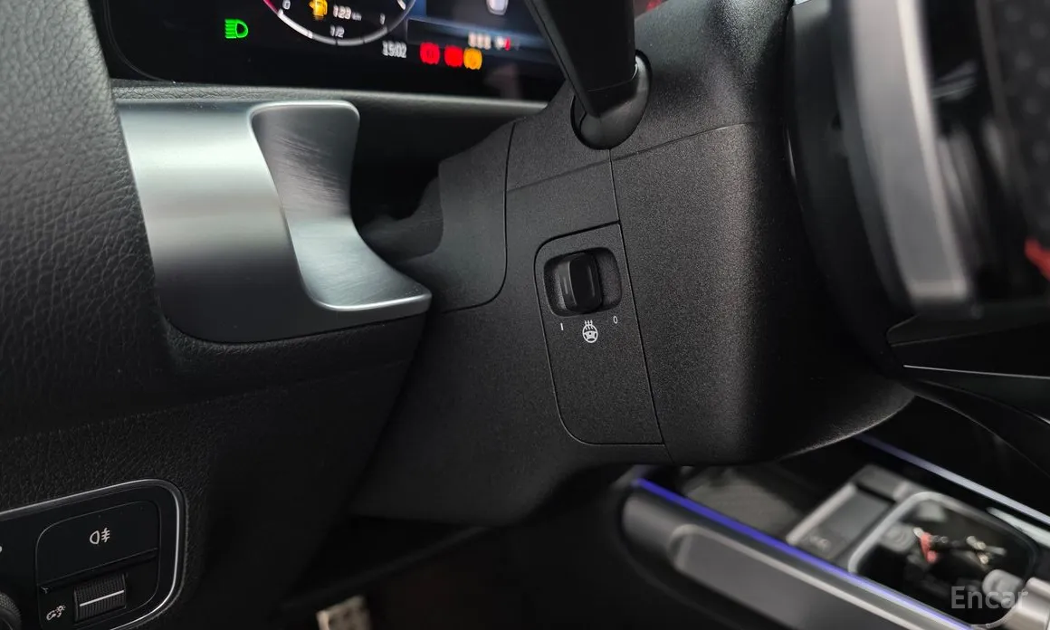 Фото 18 - Mercedes-Benz GLB-Class