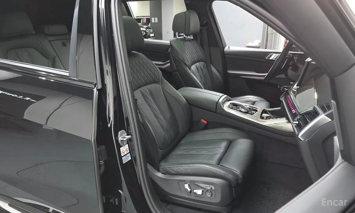 Фото 10 - BMW X7