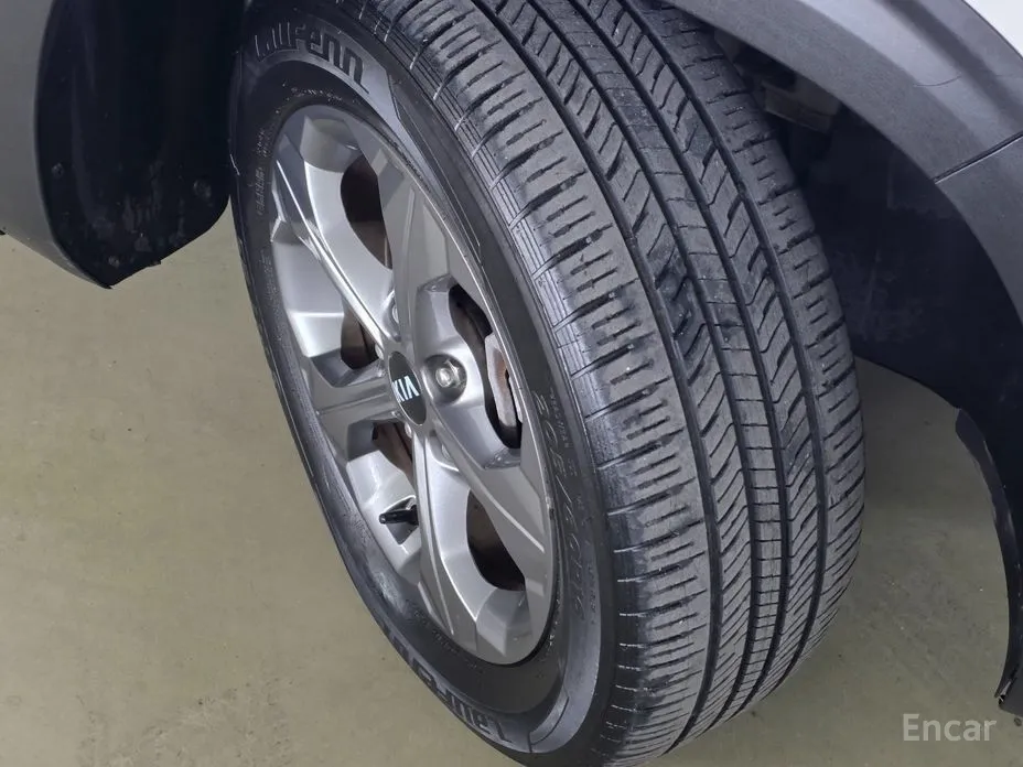 Фото 16 - Kia Seltos