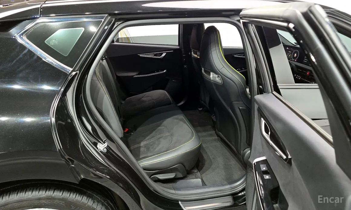 Фото 12 - Kia EV6