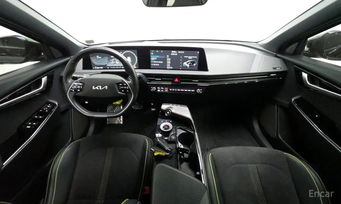 Фото 7 - Kia EV6