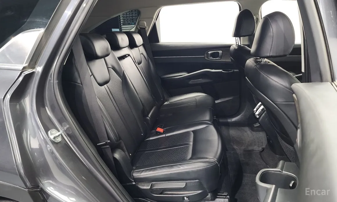 Фото 12 - Kia Sorento