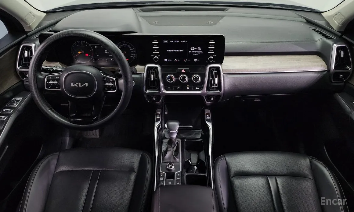 Фото 7 - Kia Sorento