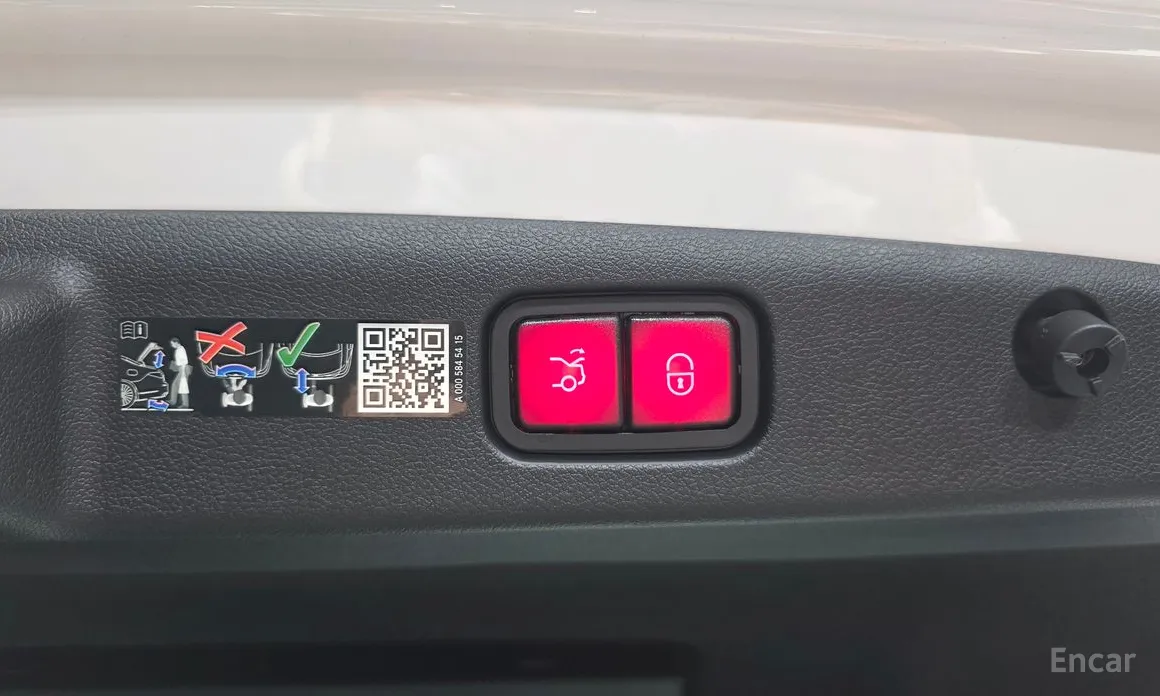 Фото 20 - Mercedes-Benz E-Class