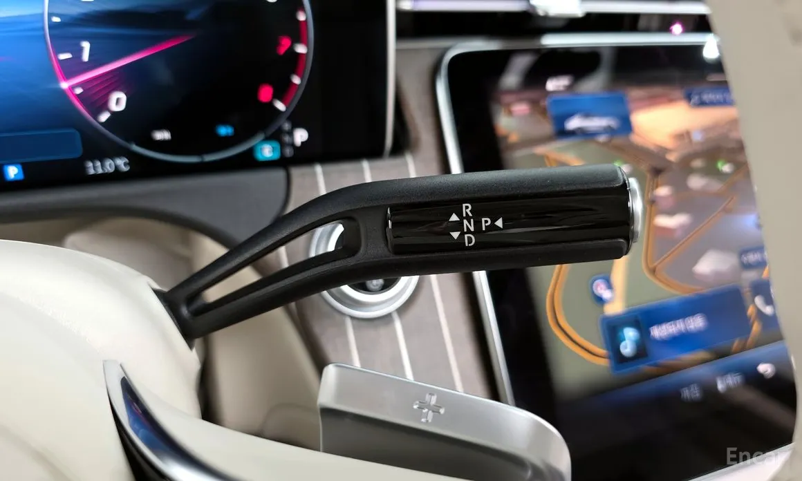 Фото 9 - Mercedes-Benz E-Class