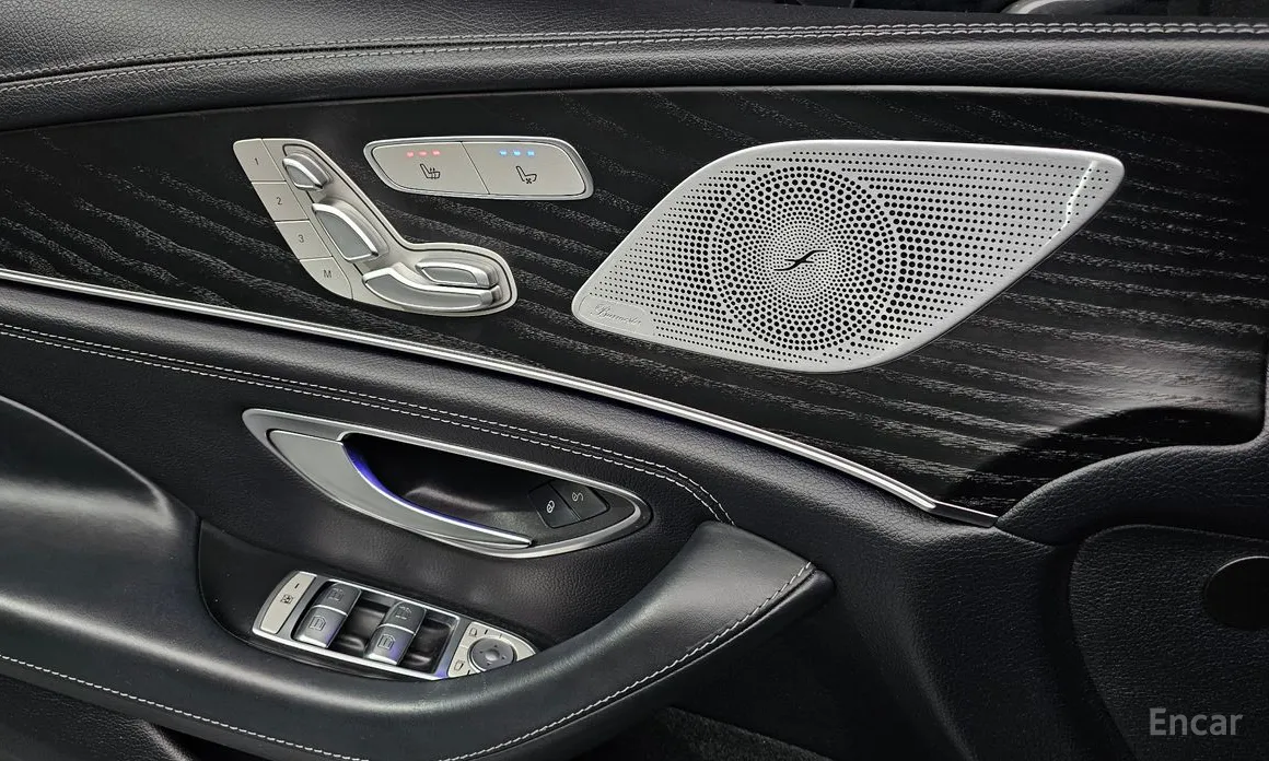 Фото 19 - Mercedes-Benz CLS-Class