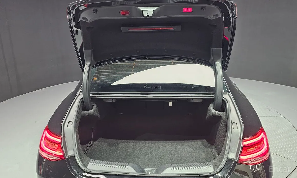 Фото 20 - Mercedes-Benz CLS-Class