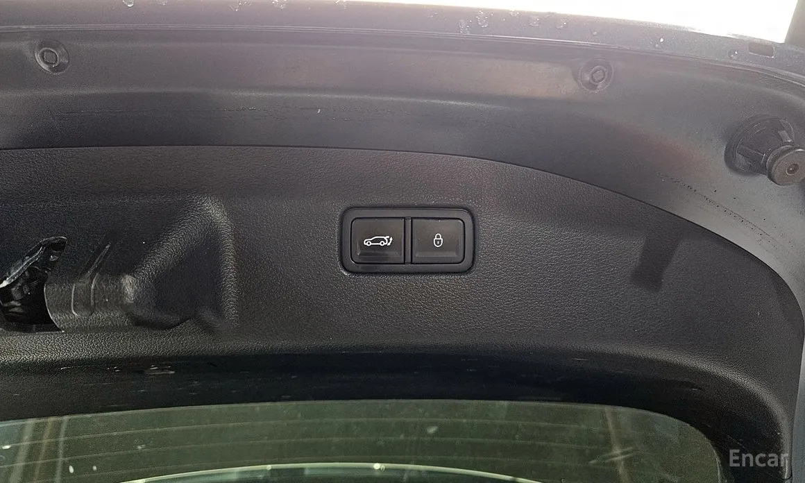 Фото 20 - Genesis G70