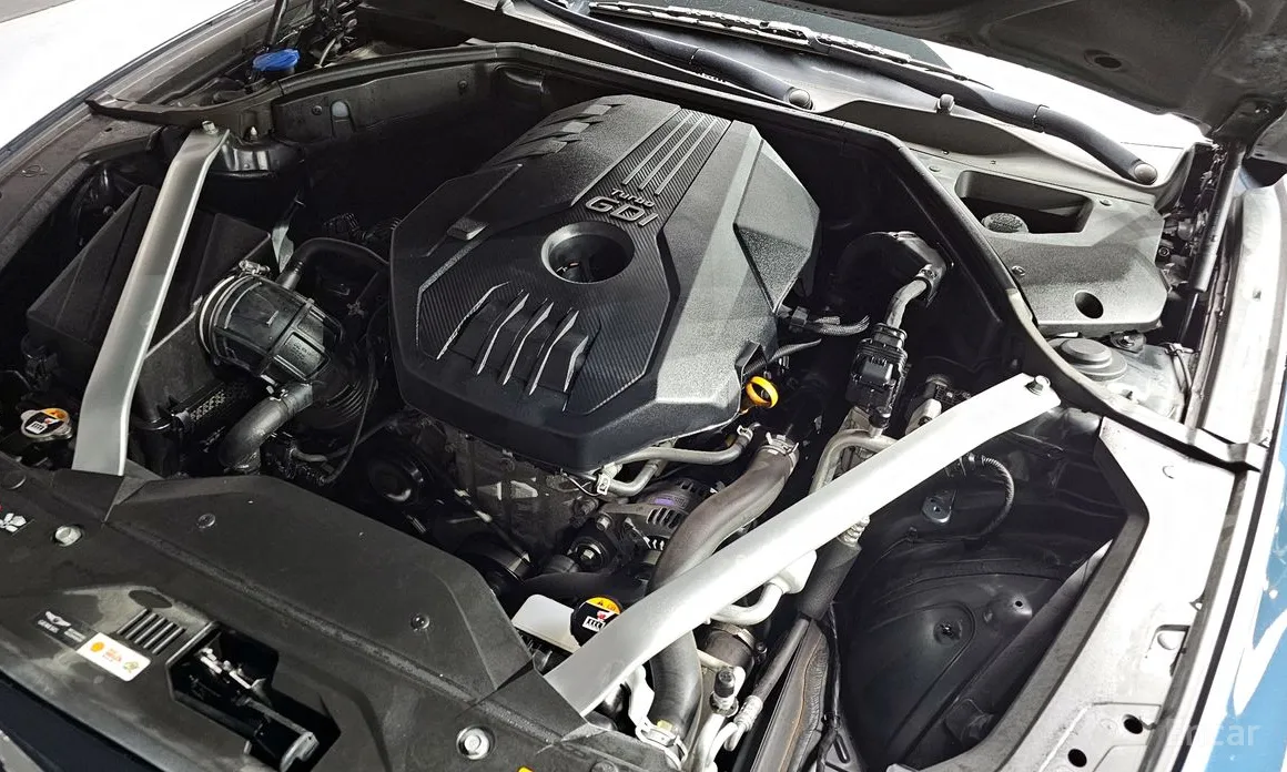 Фото 6 - Genesis G70