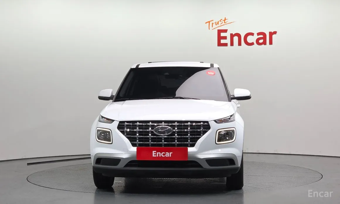 Фото 3 - Hyundai Venue