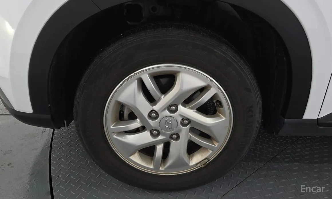 Фото 5 - Hyundai Venue