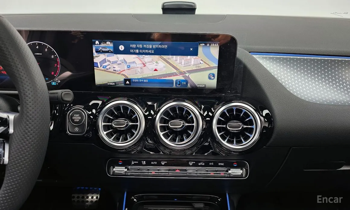 Фото 17 - Mercedes-Benz GLA-Class