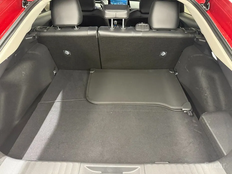 Фото 12 - Toyota Prius