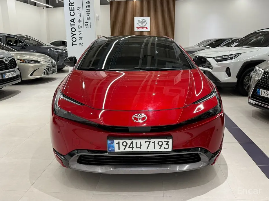 Фото 3 - Toyota Prius