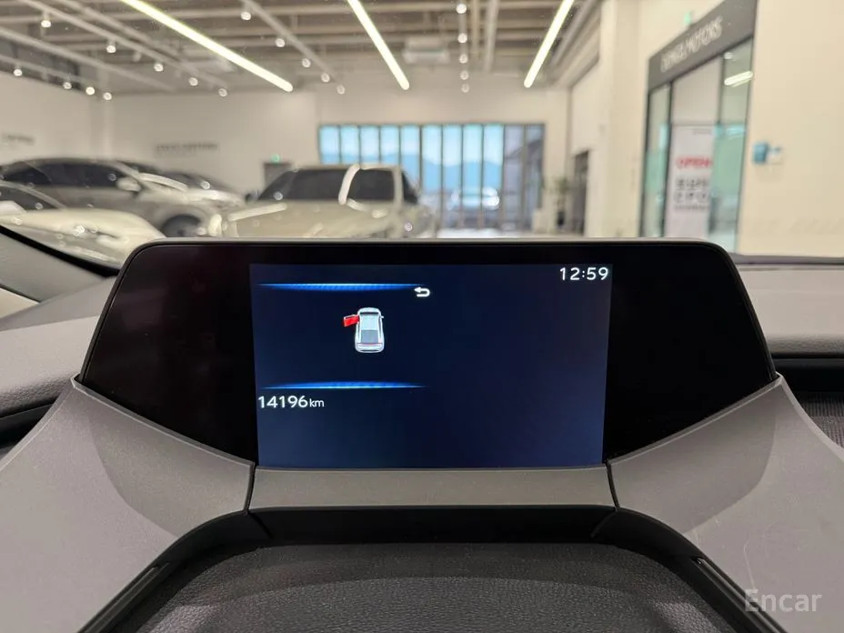 Фото 8 - Toyota Prius