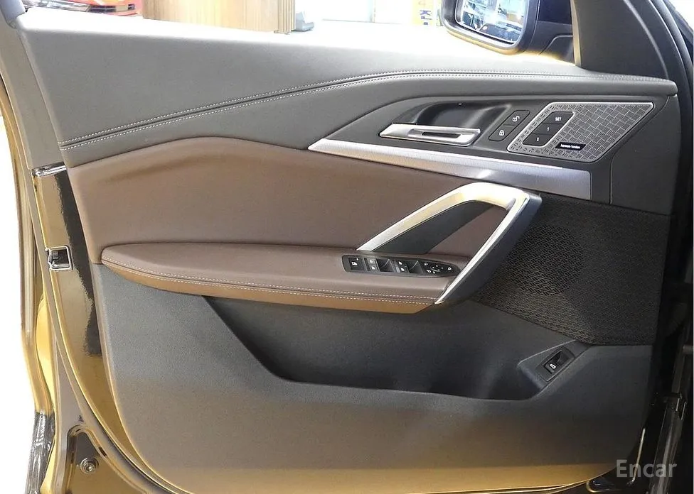 Фото 11 - BMW iX1