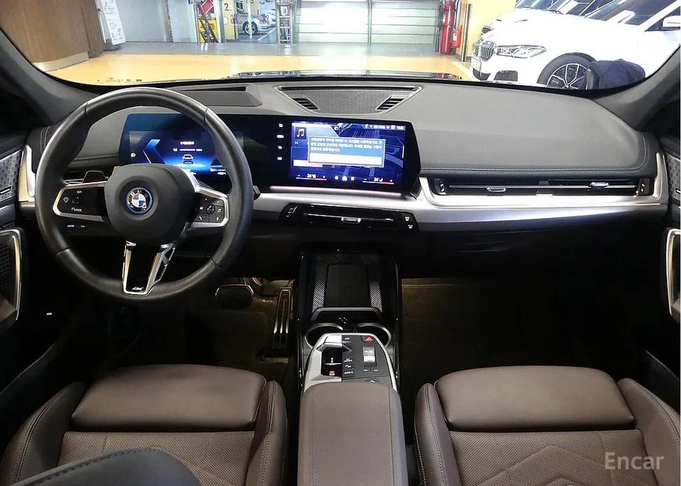 Фото 7 - BMW iX1