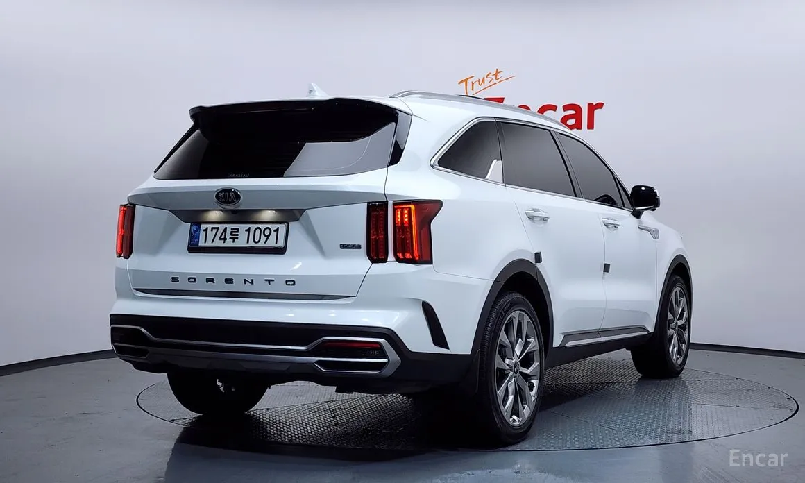 Фото 2 - Kia Sorento