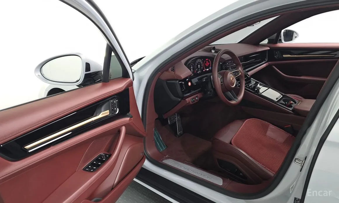 Фото 12 - Porsche Panamera