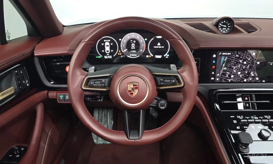 Фото 13 - Porsche Panamera