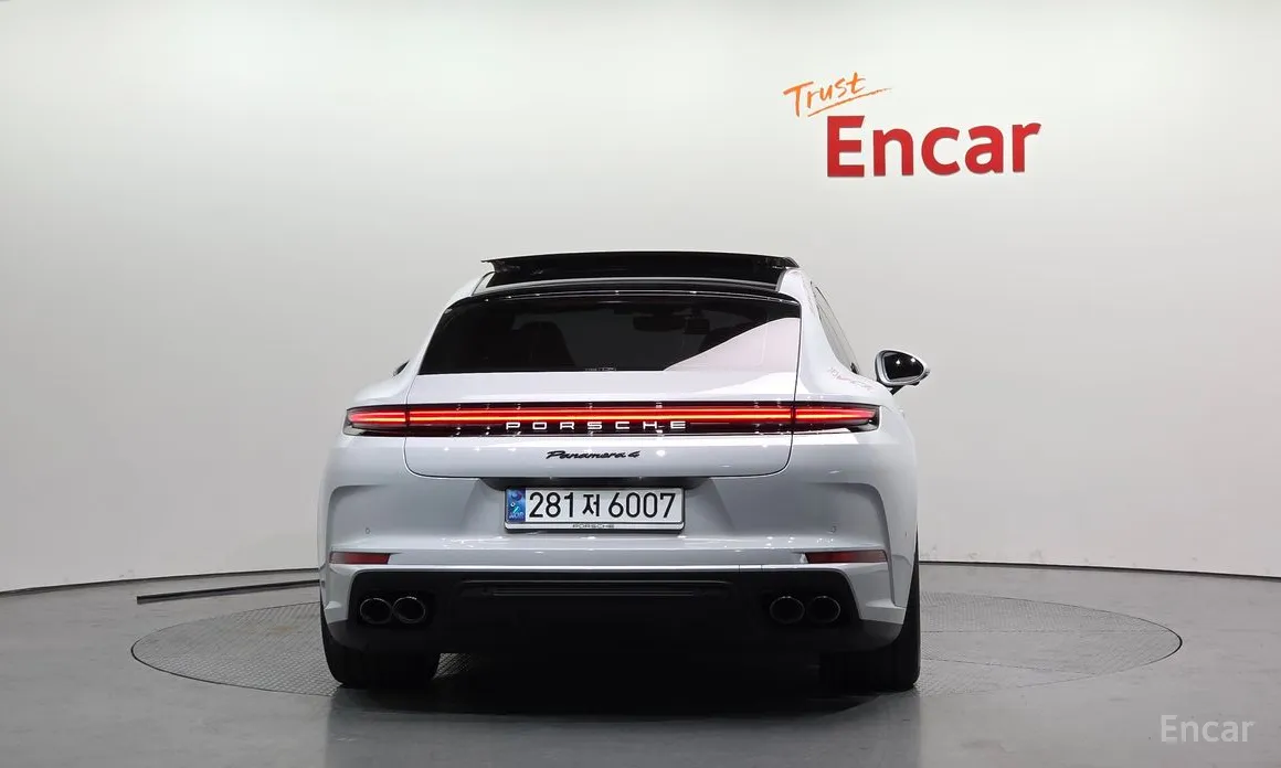 Фото 4 - Porsche Panamera