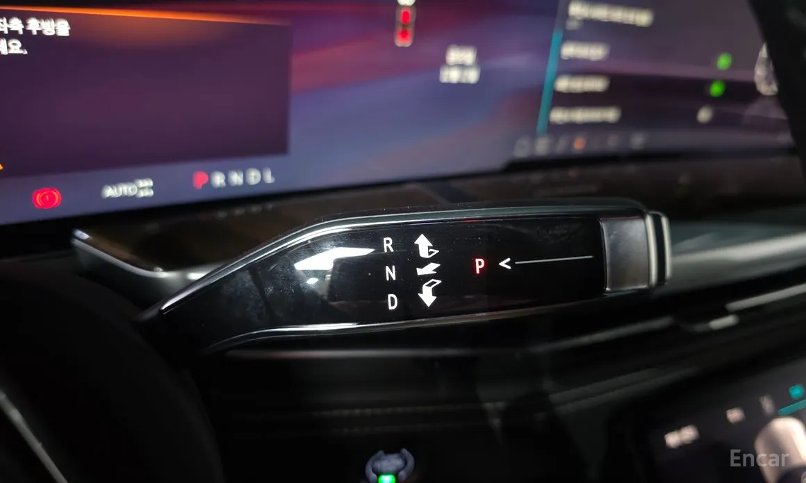 Фото 9 - Cadillac Escalade